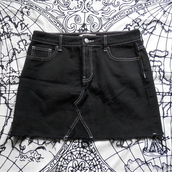 PacSun Dresses & Skirts - PacSun || Distressed Black Denim Mini Skirt